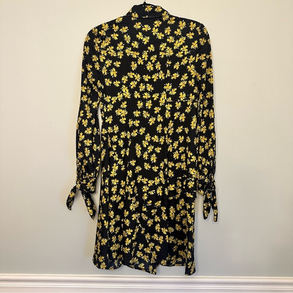 Derek Lam Collective Yellow Floral Pleated Flowy Dress Button Sz 36 US XS-SM - Picture 7 of 10
